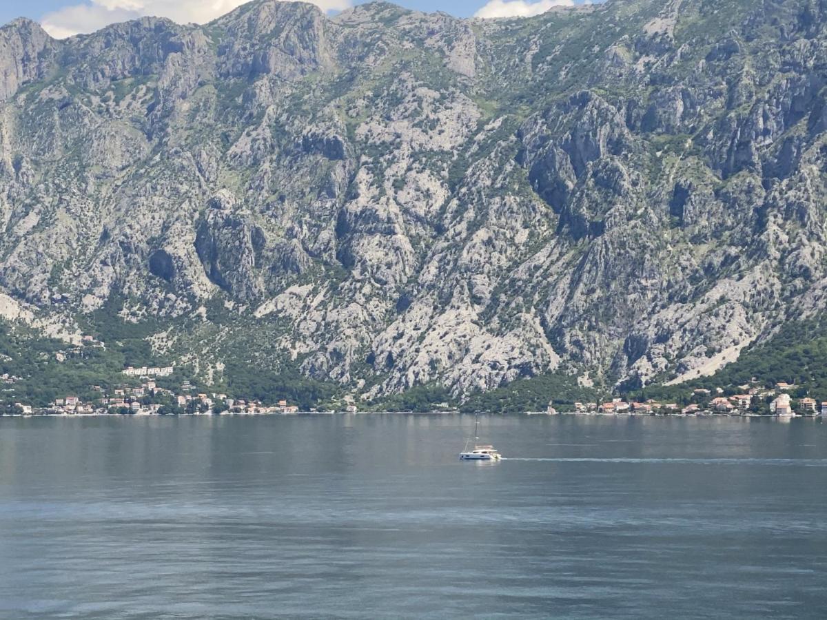 Lux Boka Sea View Apartment Kotor Luaran gambar