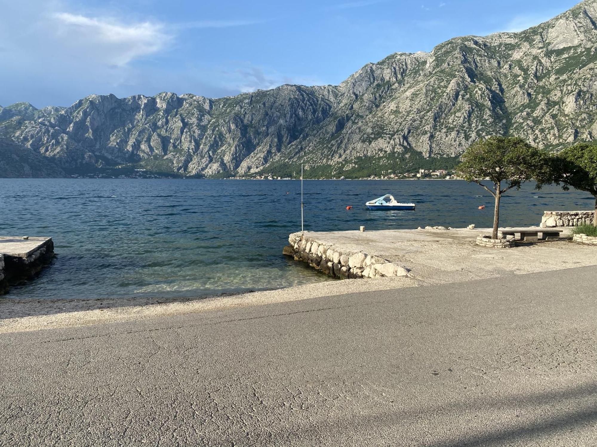 Lux Boka Sea View Apartment Kotor Luaran gambar
